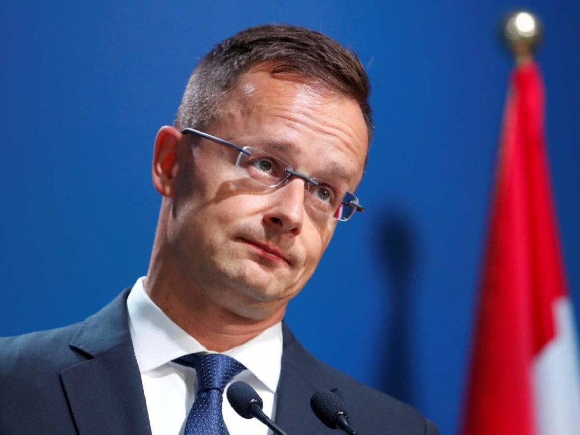 Венгерский премьер-министр выразил недовольство позицией стран НАТО по поводу помощи Украины и заявил, что Альянс шагает навстречу войне.