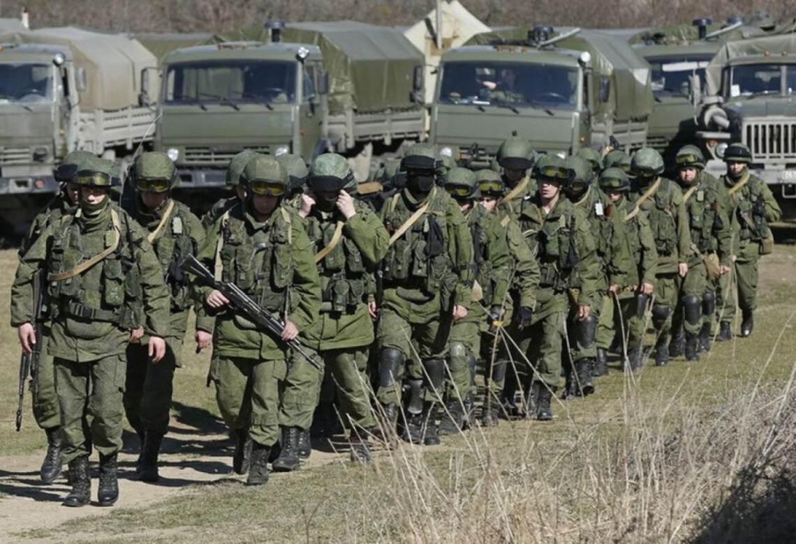 Некоторые военнослужащие ВС рф отказываются атаковать Харьков, зная о качественных укреплениях на границе, информирует агент партизанского движения АТЕШ.