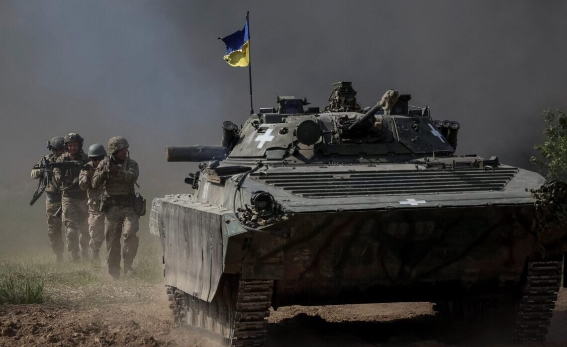 ВСУ удалось остановить врага в серой зоне на севере Харьковской области, в ряде приграничных населённых пунктов продолжаются бои.