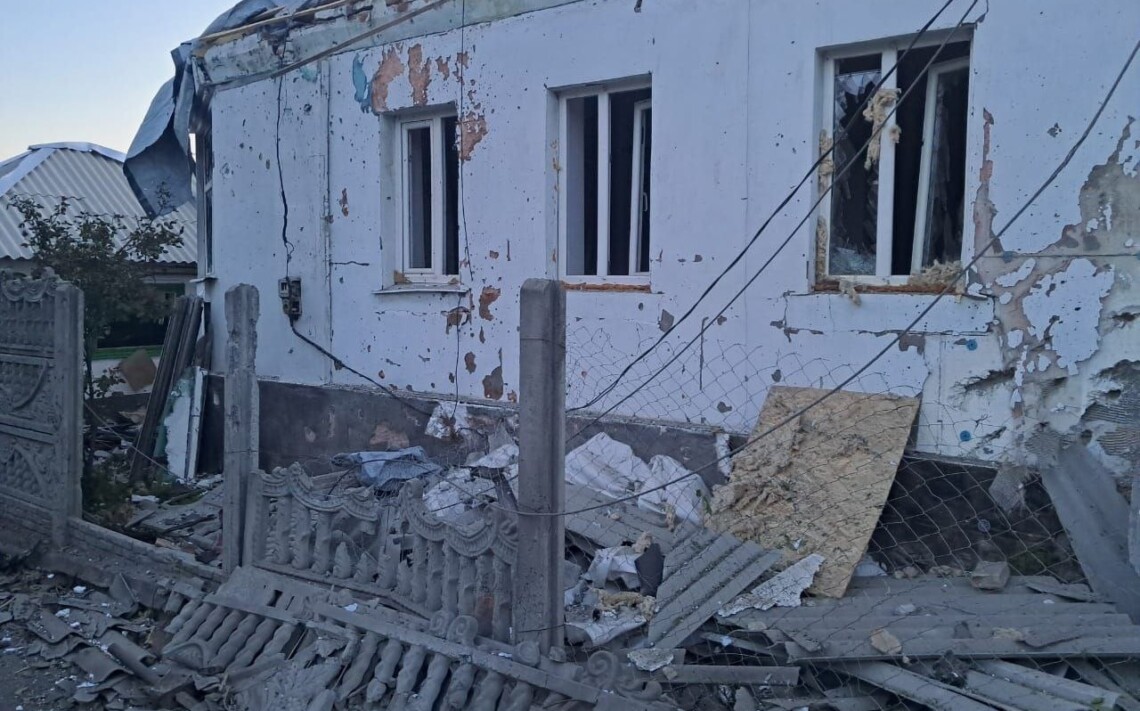 Оккупационная армия рф снова атаковала Никополь Днепропетровской области дронами-камикадзе. Всего было зафиксировано 4 удара по городу.