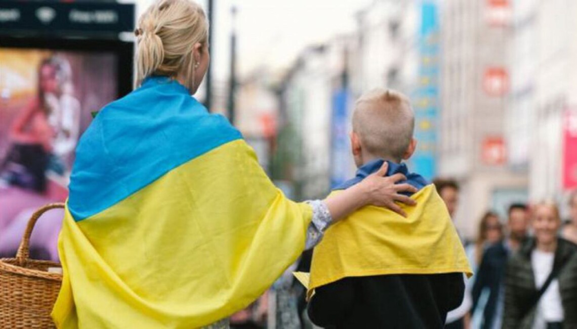 Большинство украинских беженцев  полностью удовлетворены или скорее довольны жизнью за границей.
