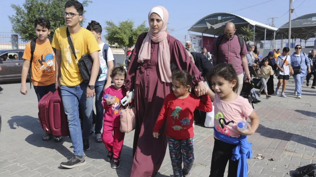 Из-за боевых действий в Секторе Газа около 800 тысяч палестинцев были вынуждены покинуть город Рафах.