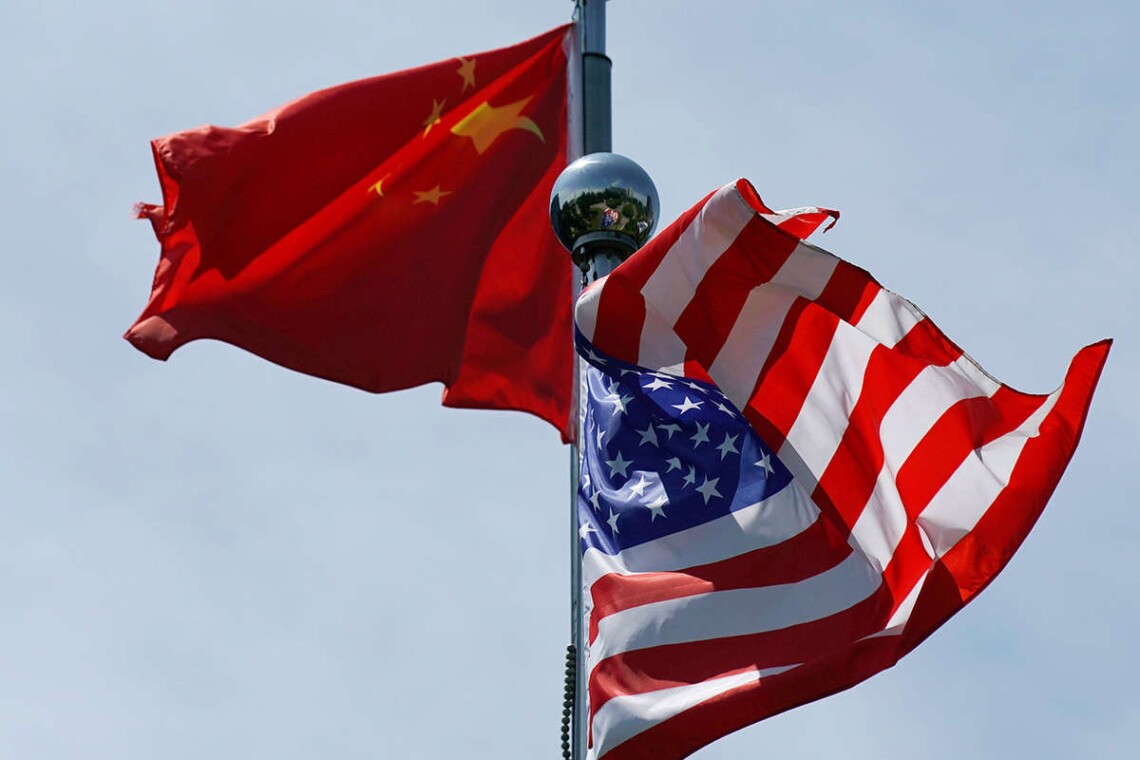 Китай ввел санкции против трёх крупных американских компаний-производителей вооружений в ответ на продажу ими оружия Тайваню.