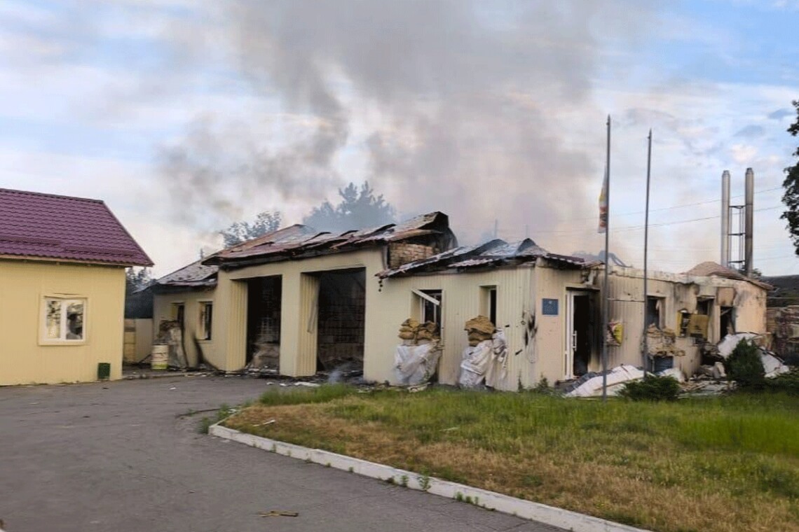 Пожарная часть в Липцах в Харьковской области попала под вражеский обстрел второй раз с начала вторжения рф.