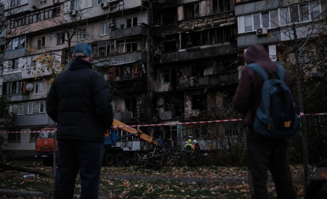 Атака на Киев 26 октября – количество пострадавших выросло до 33 человек Число пострадавших в результате ночного удара по Киеву в ночь на воскресенье, 26 октября, увеличилось до 33 человек.