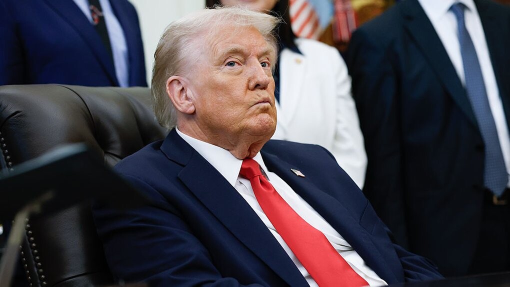 Трамп призвал путина завершить войну в Украине, а не испытывать ракеты Президент США Дональд Трамп прокомментировал испытание россией ядерной ракеты «Буревестник», отметив, что пути следует сосредоточиться на завершении войны в Украине, а не демонстрировать военную мощь.
