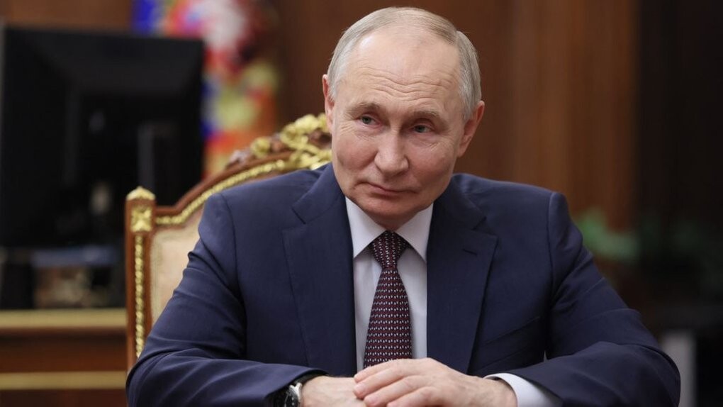 Оккупация Украины – путин обещал захватить Донбасс до 15 октября, но план провалился Президент Зеленский заявил, что путин хвастался союзникам намерением оккупировать весь Донбасс до 15 октября, однако российские войска не смогли выполнить замысел из-за нехватки ресурсов и больших потерь.