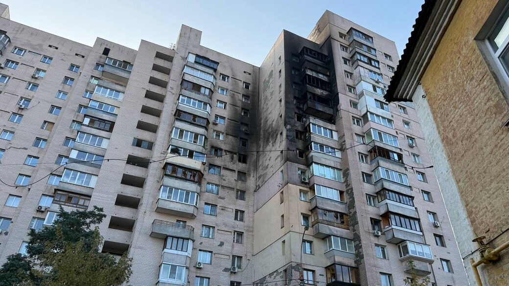 Атака на Киев 22 октября – количество погибших возросло до трех Число погибших в результате российской атаки на Киев в ночь на 22 октября возросло до трех человек. Одна из пострадавших скончалась в больнице.