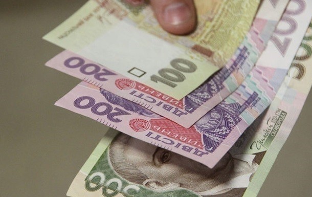 47 тыс. управляющих учреждений начисляют себе формальную заработную плату в 1450 грн