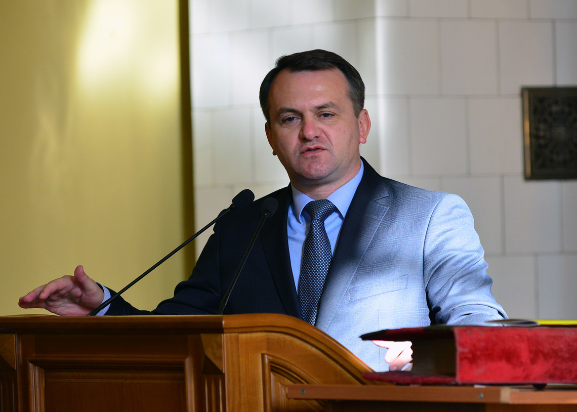 Глава Львовской облгосадминистрации Олег Синютка провалил очередное собственное обещание, которое касалось ремонта региональной дороги.