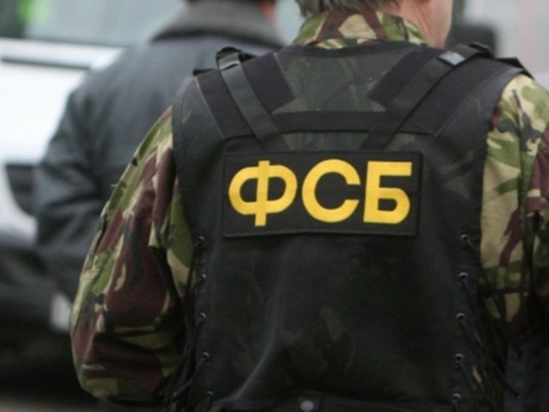 Так называемый суд в аннексированном Крыму арестовал на два месяца украинца за попытку якобы обманным путем, по паспорту с другой фамилией, въезда на полуостров.