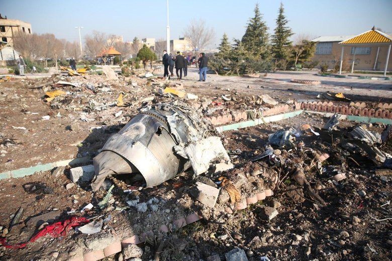 По данным журналиста-расследователя Элиота Хиггинса, Bellingcat проверит версию о ракетной атаке на украинский Boeing 737 в Тегеране в связи с появлением фотографии предмета, якобы найденного на месте крушения самолета.