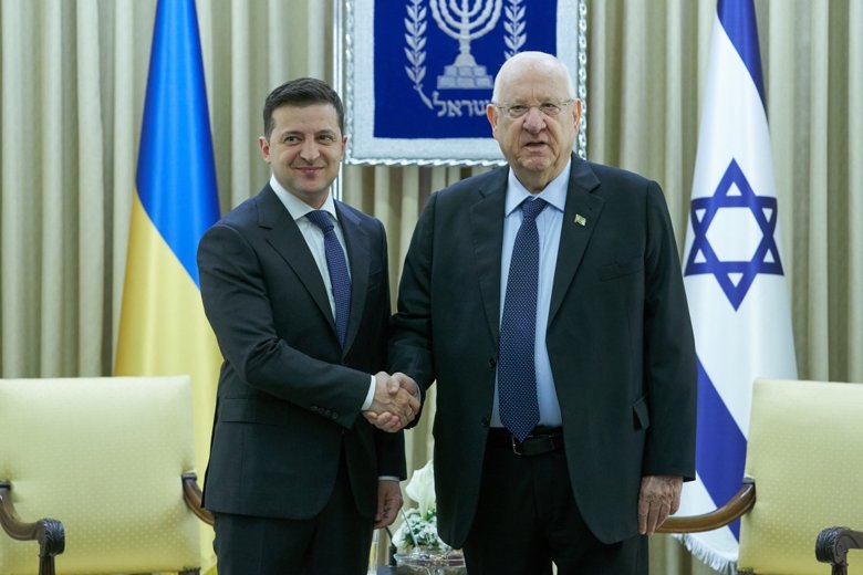 Під час робочого візиту до держави Ізраїль президент України Володимир Зеленський провів зустріч із президентом Ізраїлю Реувеном Рівліном.