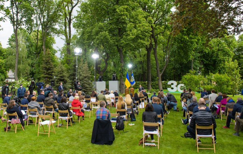 Пресконференція Володимира Зеленського пройшла 20 травня. Слово і діло вело онлайн-трансляцію події.
