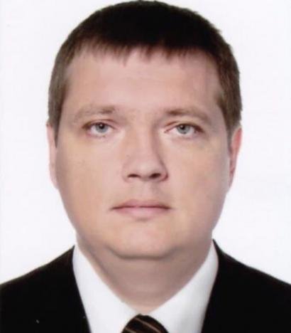 Кабмін призначив на посаду в правління ДПЗКУ ексдепутата Миколаївської обласної ради від БЮТ Андрія Власенка, раніше звільненого за фінансові махінації.