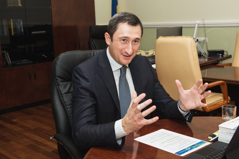 Міністр Олексій Чернишов розповів про збільшення Фонду регіонального розвитку, завершення реформи ДАБІ та кадрові перестановки серед голів ОДА.