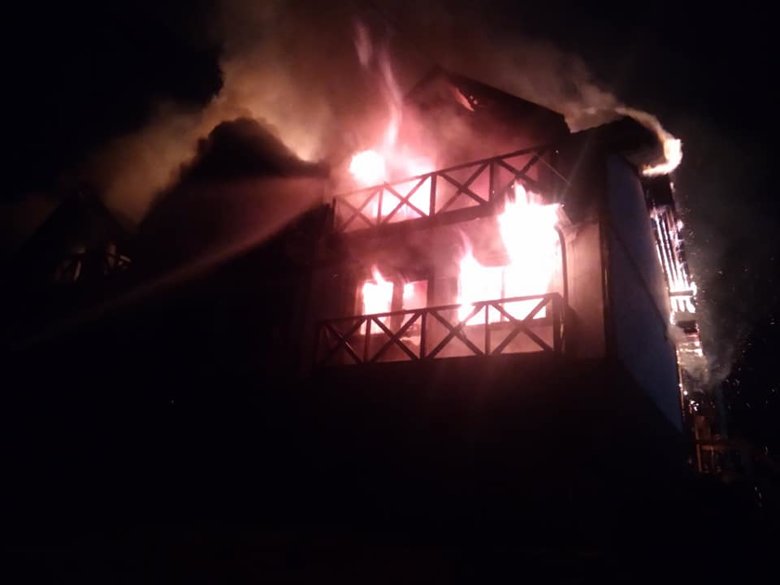 В среду, 6 января, на Прикарпатье в селе Поляница Яремчанского городского совета произошел пожар в отеле.