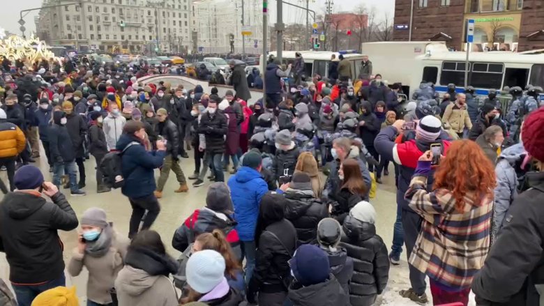 В ходе акций протеста сторонников оппозиционера Алексея Навального в субботу, 23 января, в России задержали 1090 человек.