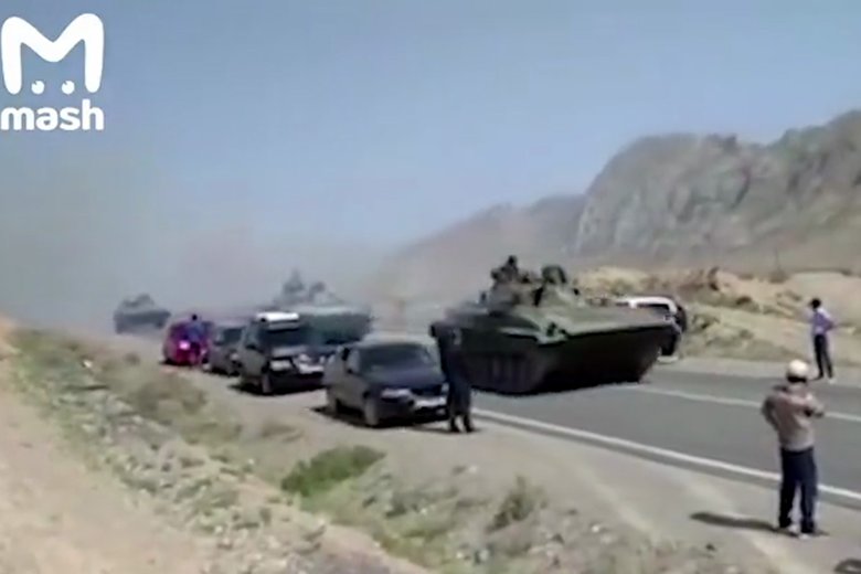 Збройний конфлікт на кордоні Киргизстану і Таджикистану: загострився 29 квітня. Сторони звинувачують одна одну, посилюються обстріли. Сьогодні був поранений мер таджицького міста Ісфара.
