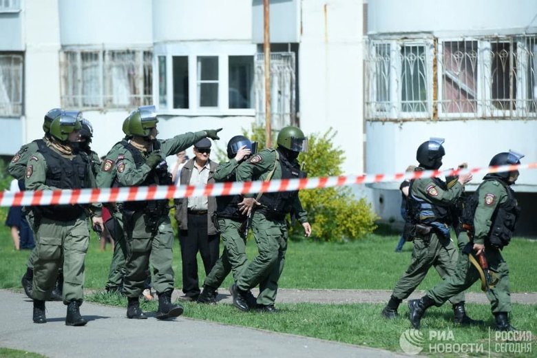 Стрельба в школе в Казани в России. Девять человек погибли. Среди жертв - школьники и учитель.
