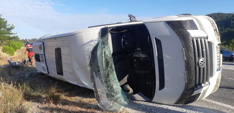 В Турции автобус с украинскими туристами попал в аварию. Местные СМИ пишут, что известно об одном погибшем и более 30 раненых.