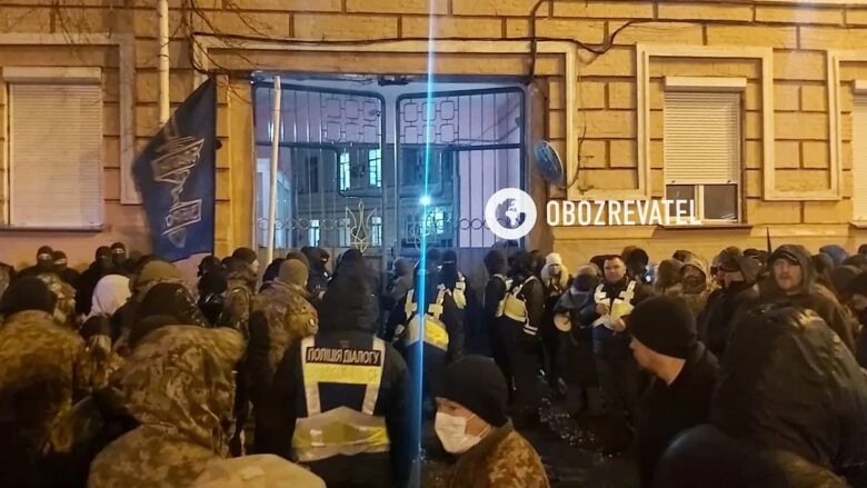 Петр Порошенко вернулся в Украину 17 января. Все подробности происходящего в Киеве – в онлайне.