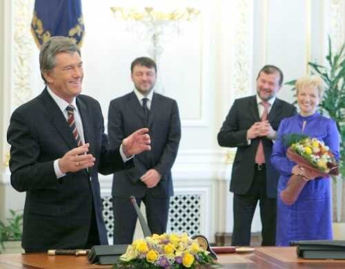 Напередодні дня народження Володимира Зеленського пропонуємо згадати, як українські президенти відзначали свої іменини.