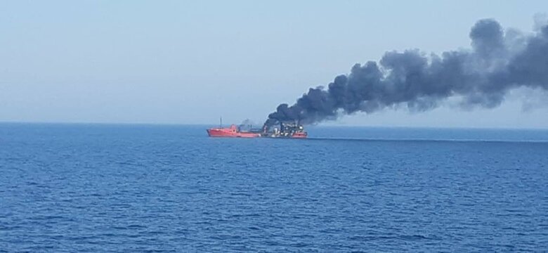 Россия обстреляла корабли под флагами Панамы и Молдовы возле порта Южный. Есть ранены члены экипажа.