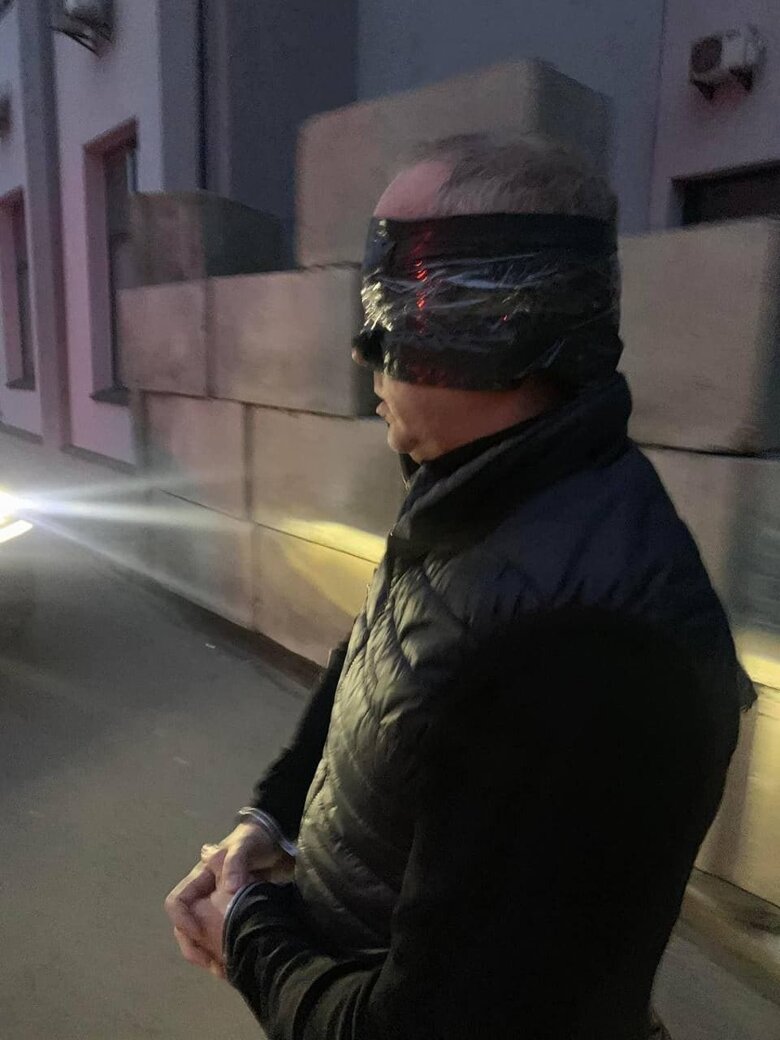 Територіальна оборона затримала народного депутата від ОПЗЖ Нестора Шуфрича. Стверджується, що він фотографував один із постів 206-го батальйону.