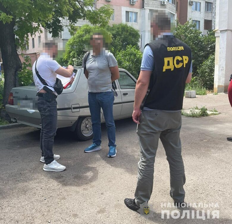 Антикоррупционные органы правопорядка задержали председателя одной из постоянных комиссий Одесского облсовета за якобы получение неправомерной выгоды.