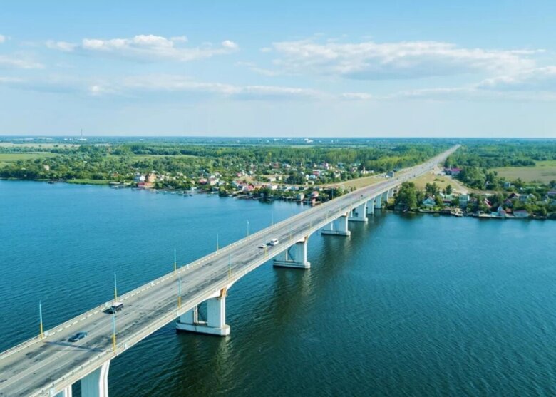 После филигранных ударов украинских военных проезд по Антоновскому мосту в Херсоне невозможен.