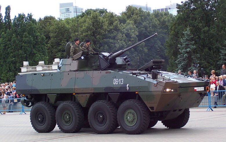 Украина получит от Польши в рамках оказания военной помощи новые БТР Rosomak, 120-мм минометы Rak и танки PT-91. Рассказываем, что это такое