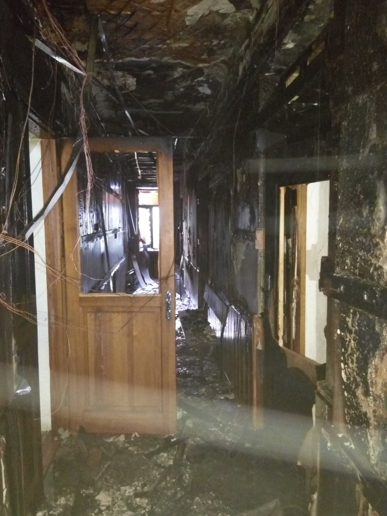 Сьогодні вночі в будівлі Солом'янського районного суду сталася пожежа, яка знищила частину судових справ.