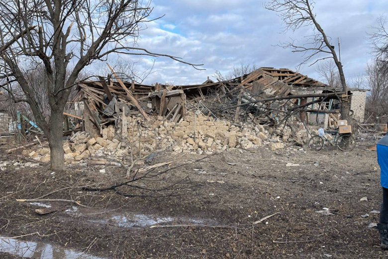 Російські окупанти сьогодні вдарили по селу Глушківка Куп'янського району Харківської області, є поранені.