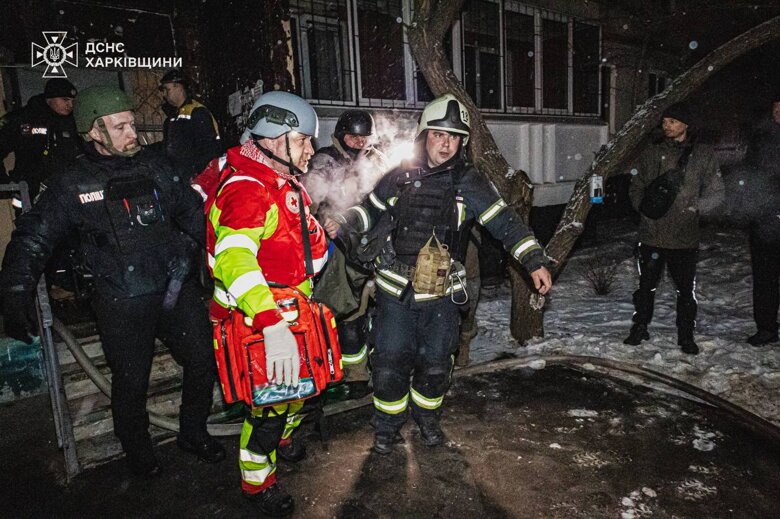 Харьков ночью массированно атаковали российские дроны. Прокуратура опубликовала фото последствий.