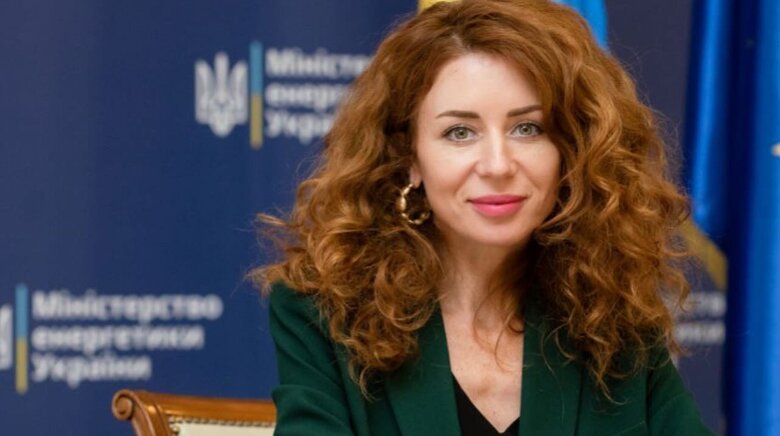 Министр энергетики Светлана Гринчук 12 ноября написала заявление об увольнении. Это произошло после заявления президента Владимира Зеленского, что Гринчук и Галущенко не могут оставаться на своих должностях на фоне громкого скандала.