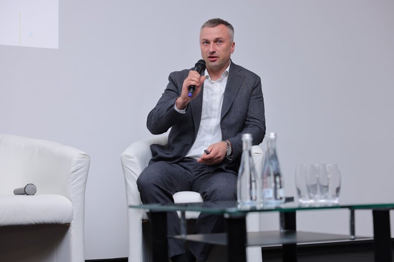 Керівник Української Національної Асоціації з гуманітарного розмінування Олексій Ботнаренко в інтерв'ю Слово і діло розповів про головні виклики  галузі, нові законопроєкти і найцікавіші вітчизняні розробки протимінної техніки.