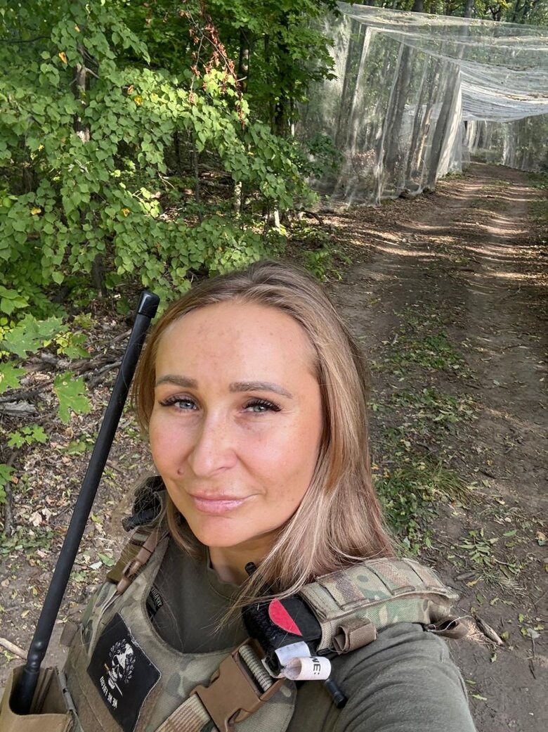 Командир взвода связи Харли Квинн рассказывает в интервью Слово и дело о главной проблеме с учебными центрами, технологической изменчивости войны и сложностях с оплатой терминалов Starlink.