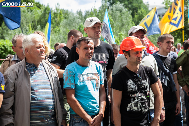 Активісти цивільного корпусу Азов та члени профспілки гірників України провели спільну акцію в столиці.