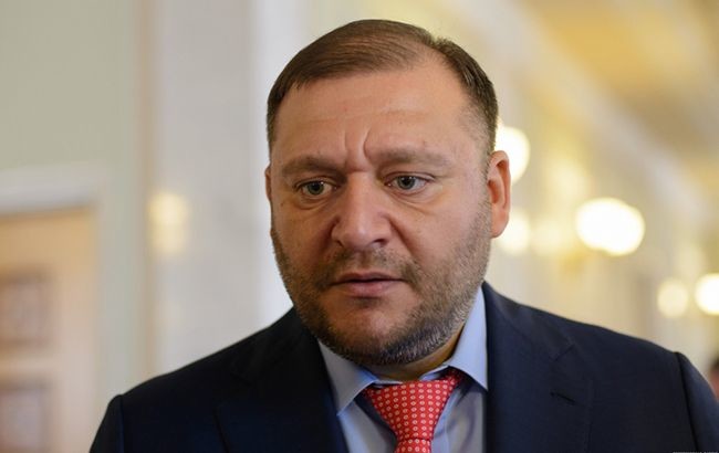 Генеральная прокуратура Украины (ГПУ) вызвала народного депутата Михаила Допкина на допрос по факту покушения на убийство бывшего президента Виктора Януковича.