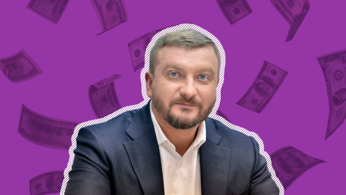 Найбільше в Міністерстві юстиції заробила заступниця Петренка Світлана Глущенко – майже 90 тисяч гривень.