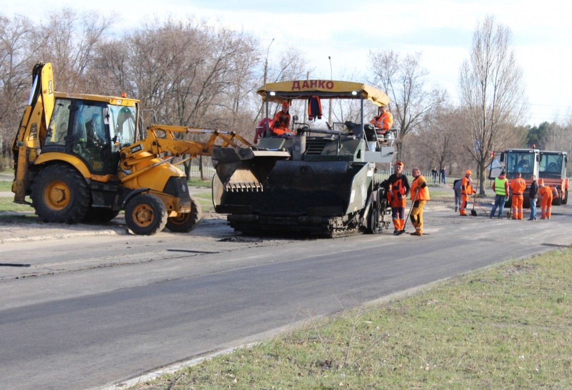 В Национальном бюро проверяют факты возможной растраты средств не ремонте дороги в одном из городов Луганской области.