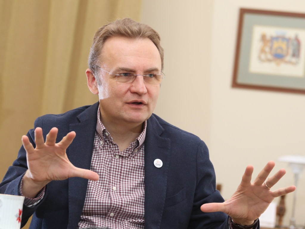Специализированная антикоррупционная прокуратура объявила о подозрении в злоупотреблении властью мэру Львова Андрею Садовому.