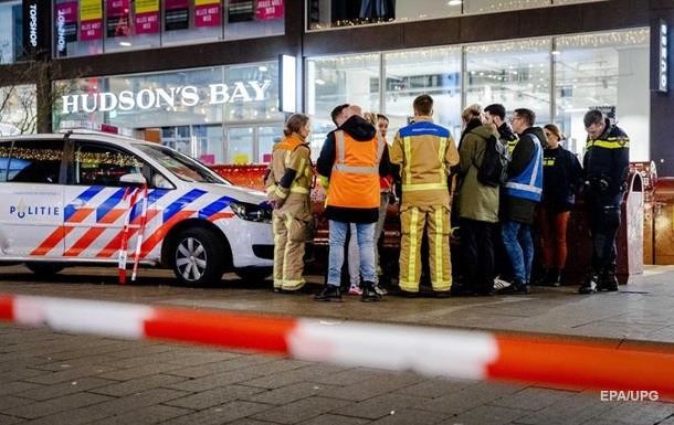 Полиция нидерландского города Гаага в пятницу, 29 ноября, сообщила о нападении с ножом в одном из торговых рядов города, в результате которого было ранено несколько человек.