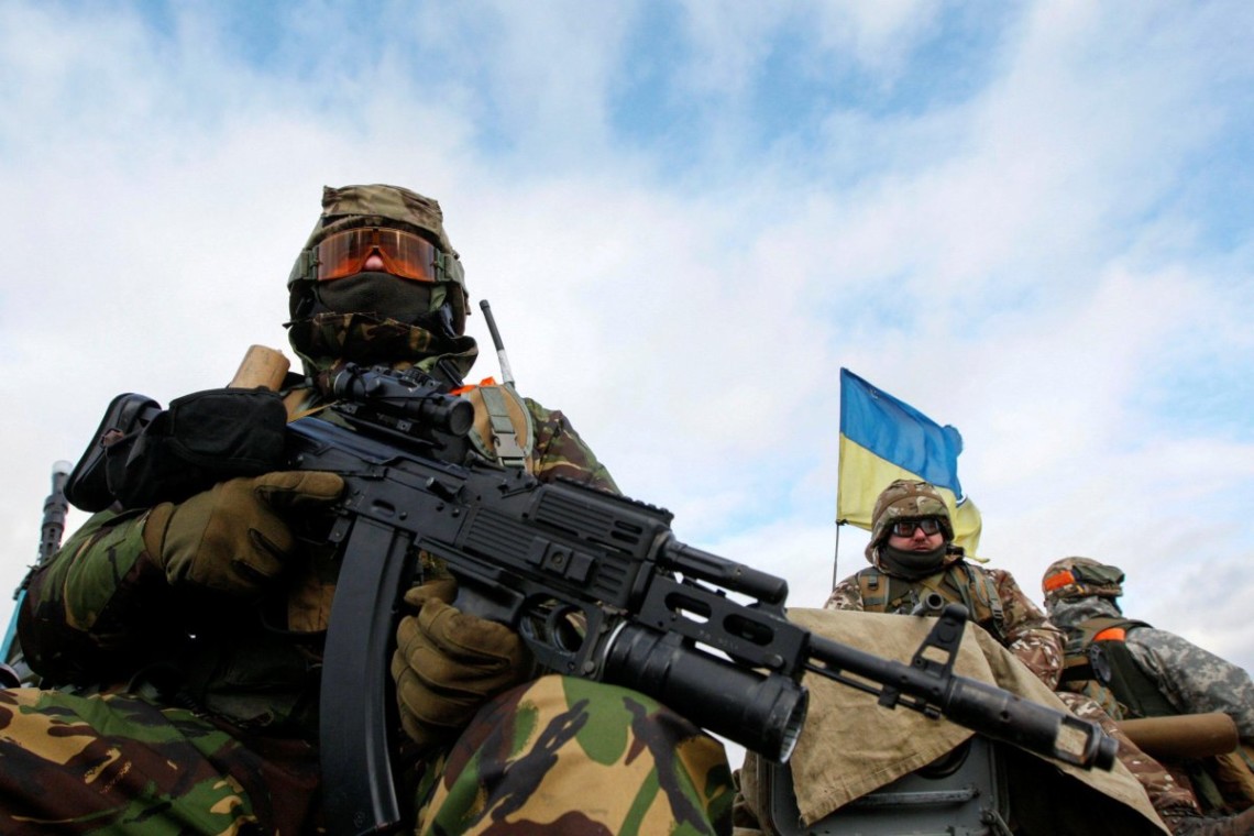 На Донбассе за прошедшие сутки, 29 ноября, вооруженные формирования Российской Федерации 7 раз нарушили режим прекращения огня. Погиб украинский военный.