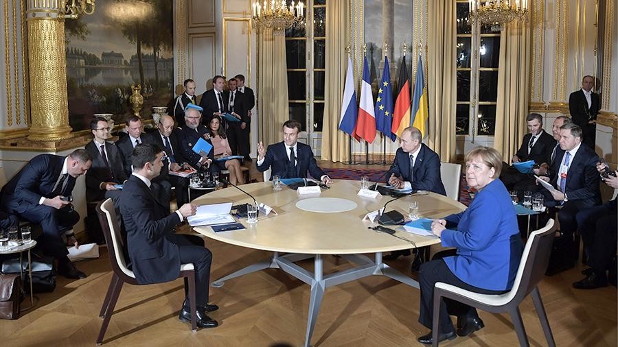 Президенты Украины и России на саммите нормандской четверки в Париже согласовали обмен пленными, который должен состояться до 31 декабря 2019 года.