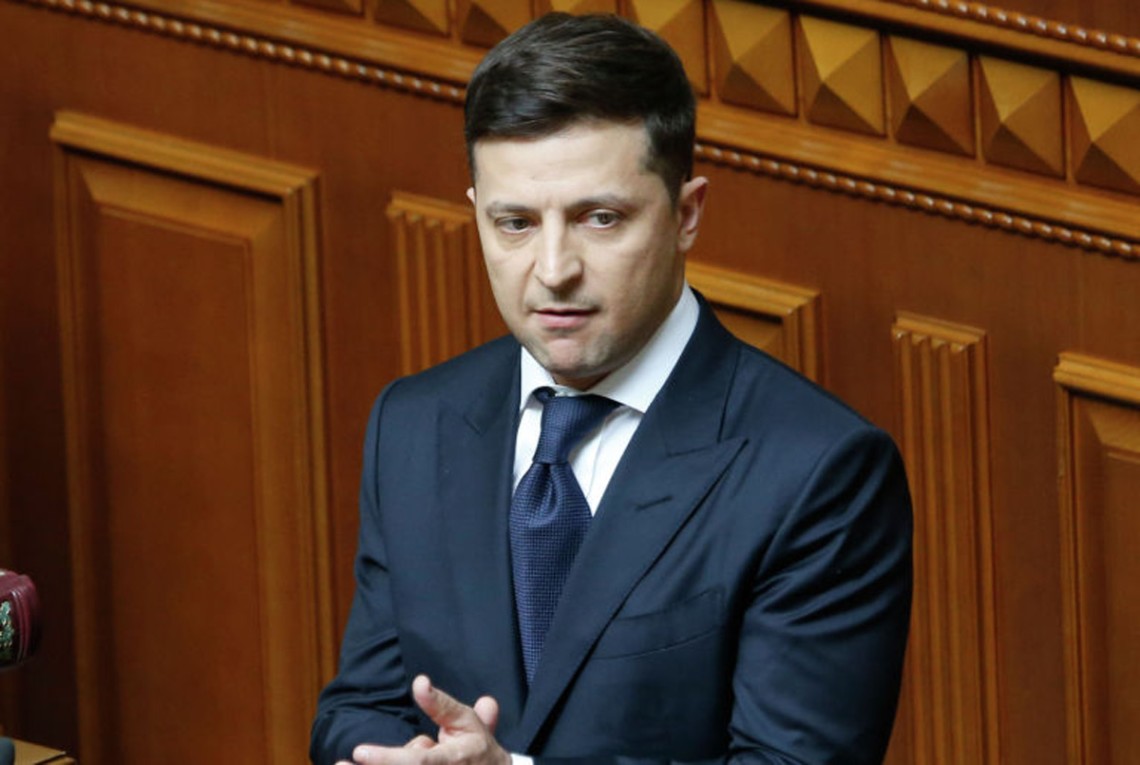 У Раді з'явилися пропозиції президента України до закону зі скандальною тютюнової поправкою, яку парламент ухвалив в інтересах нардепа Андрія Холодова.