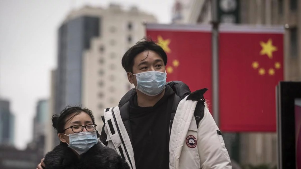 Мешканців китайского міста Ухань, що раніше було епіцентром спалаху коронавірусу, планують протестувати на наявність захворювання.