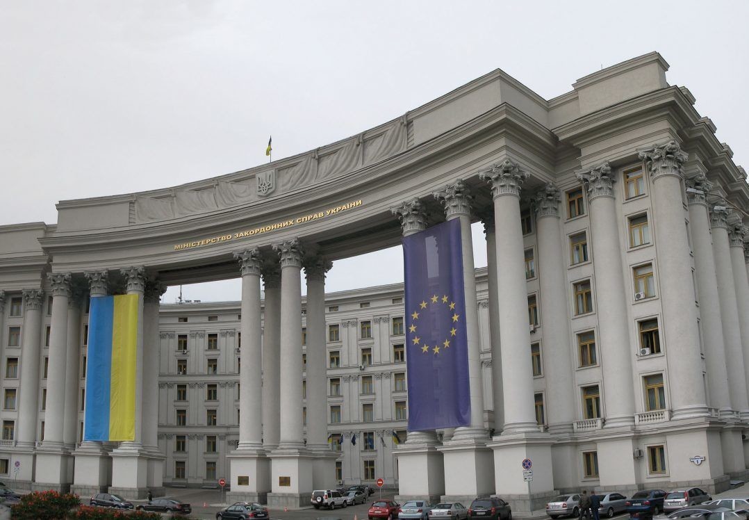 У МЗС України офіційно відреагували на намір США вийти зі складу участників Договору з відкритого неба.
