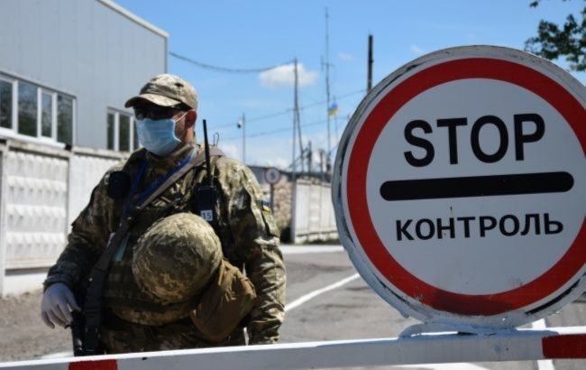 З 1 червня контрольні пункти в'їзду-виїзду на Донбасі переходять на літній режим роботи. Вони пропускатимуть людей з 06:00 до 20:00.